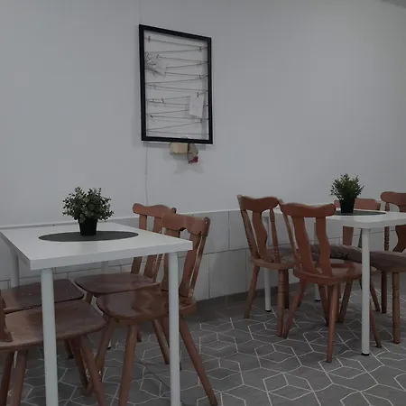 Hostel Boleslawiec Hostel Noclegi *