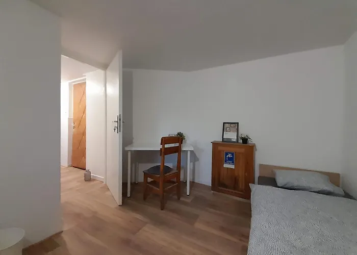 Boleslawiec Hostel Noclegi * Boleslawiec (Lower Silesia)