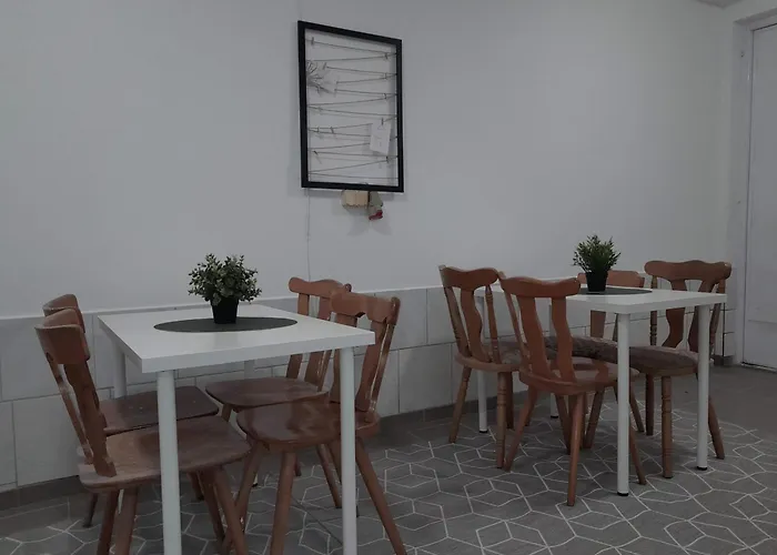 Hostel Boleslawiec Hostel Noclegi *